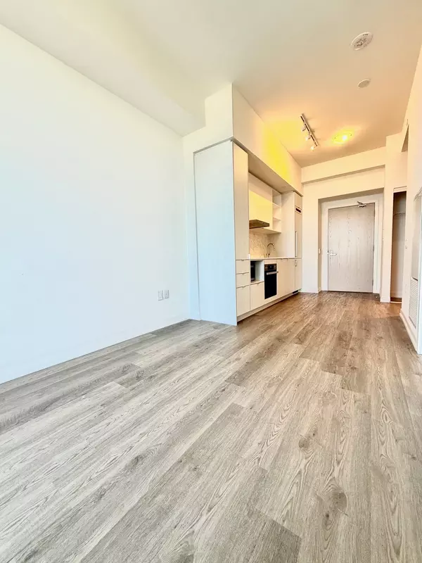 55 Cooper ST #7006, Toronto C08, ON M5E 0G1