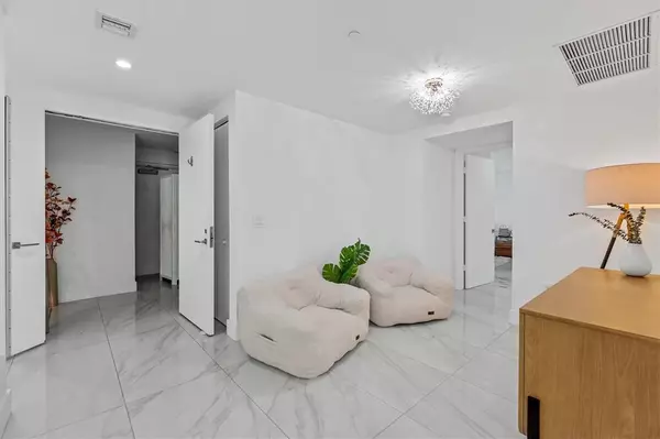 Miami, FL 33137,650 NE 32nd St #4501
