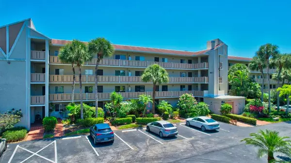 14310 Strathmore Ln #305, Delray Beach, FL 33446
