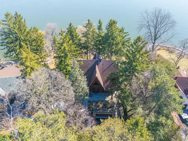 Burlington, ON L7T 1W9,270 North Shore BLVD E