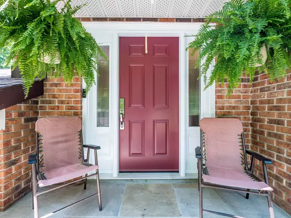 Caledon, ON L7C 0A4,18 Damascus DR