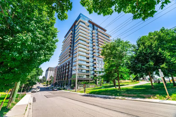 21 Park ST E #307, Mississauga, ON L5G 1L7