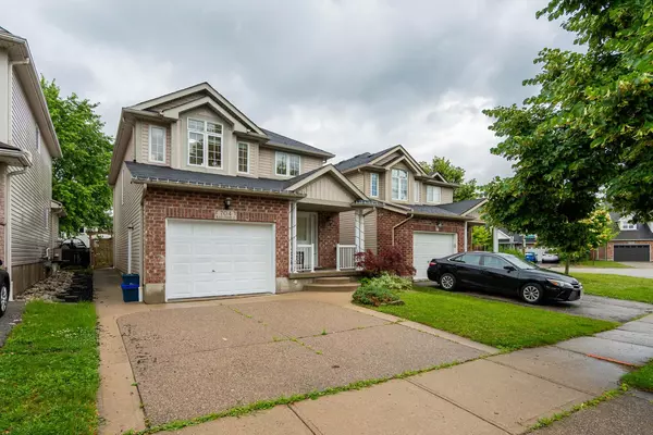 Waterloo, ON N2V 2P3,704 Black Cherry ST