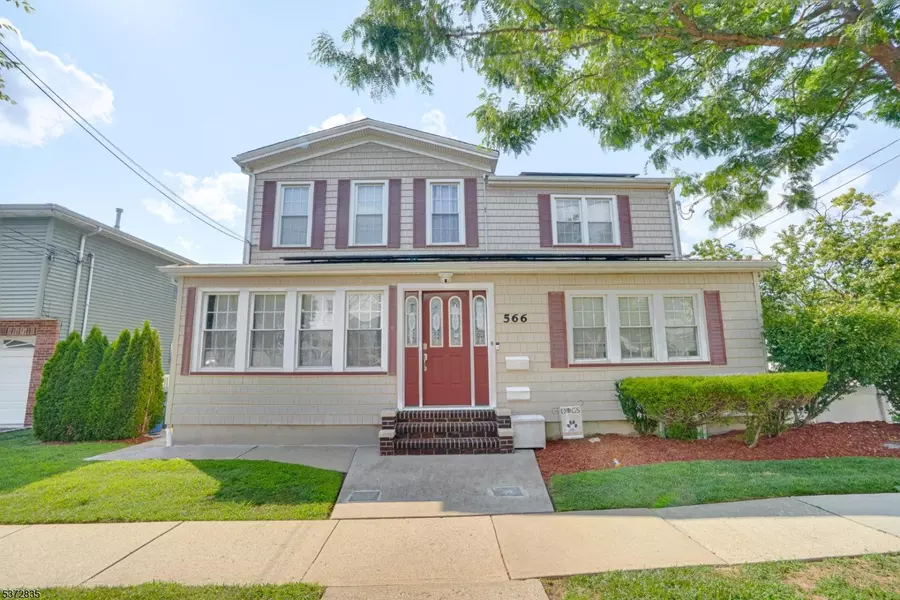 566 2Nd St, Carlstadt Boro, NJ 07072