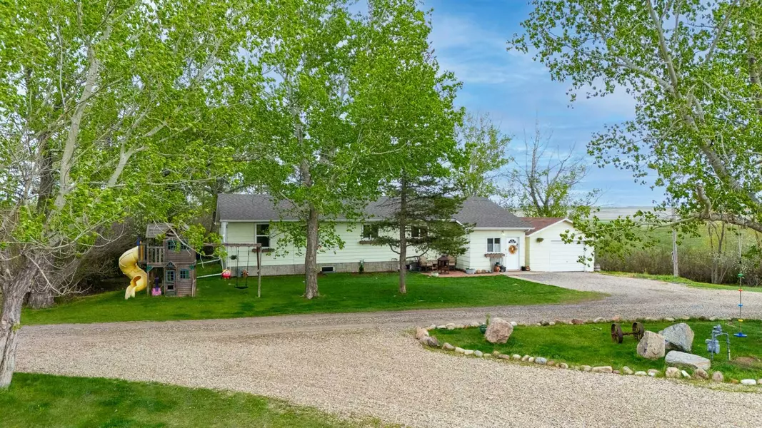 263077 Twp Rd 304, Rural Kneehill County, AB T0M 0A0