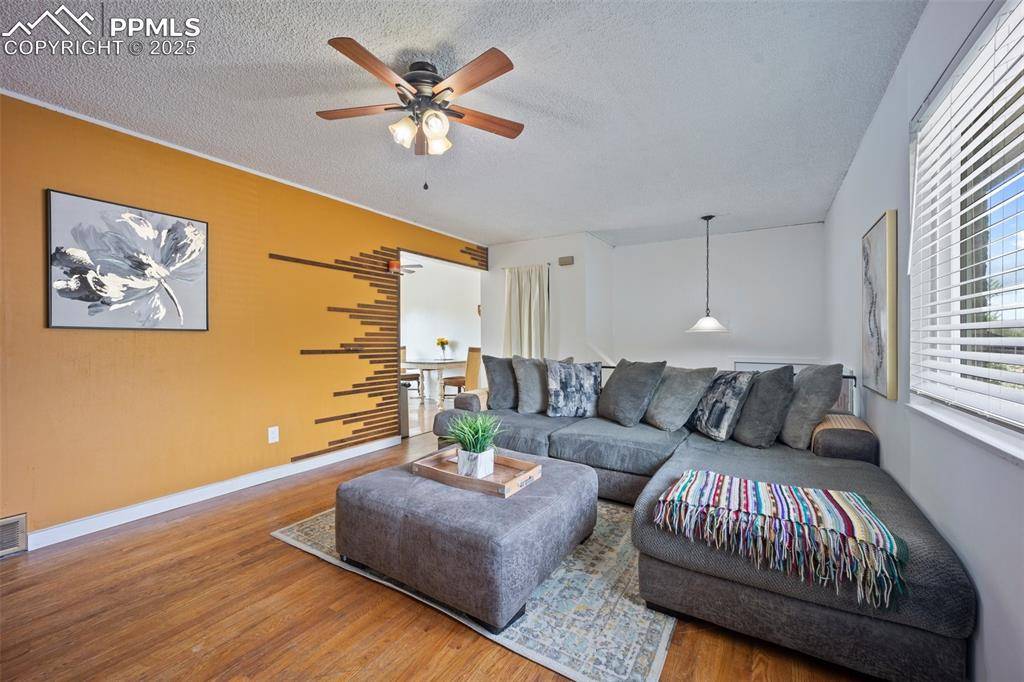 Colorado Springs, CO 80911,7118 Metropolitan ST