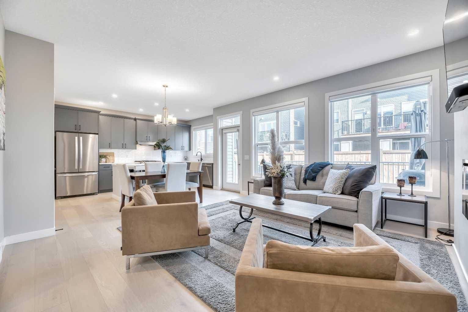 Calgary, AB T3P 1S4,277 Ambleside AVE NW