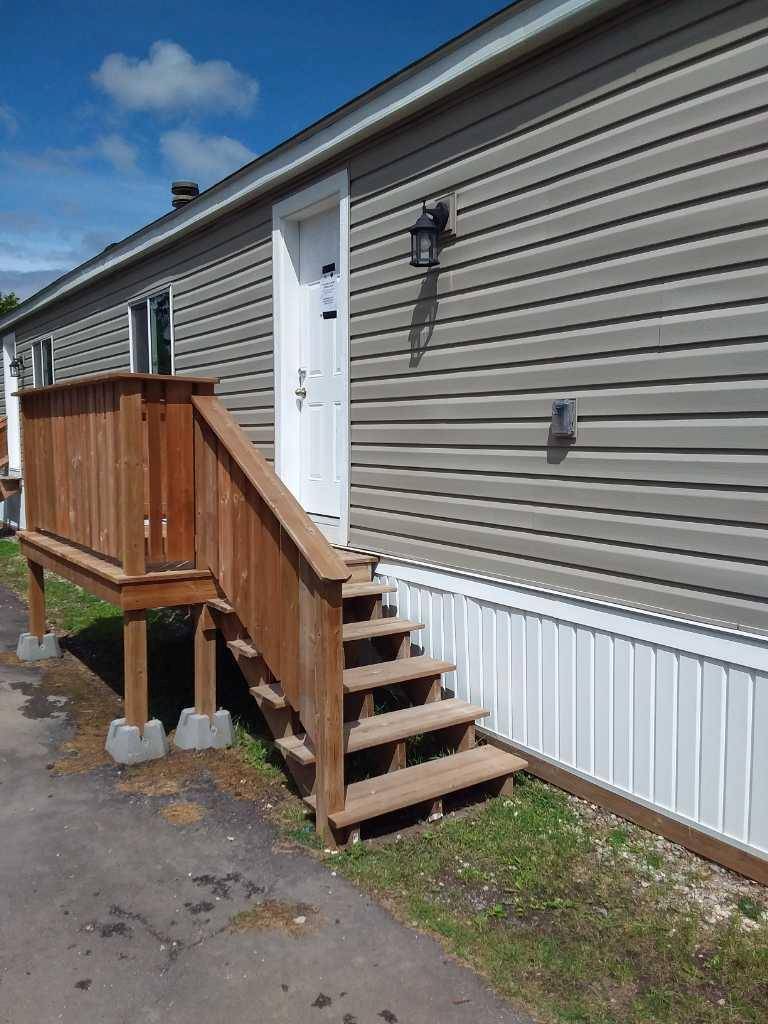 Calgary, AB T2A 0W6,6220 17 AVE Southeast #4