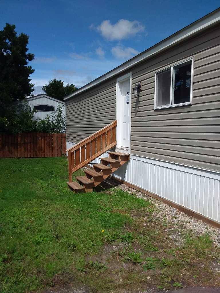 Calgary, AB T2A 0W6,6220 17 AVE Southeast #4