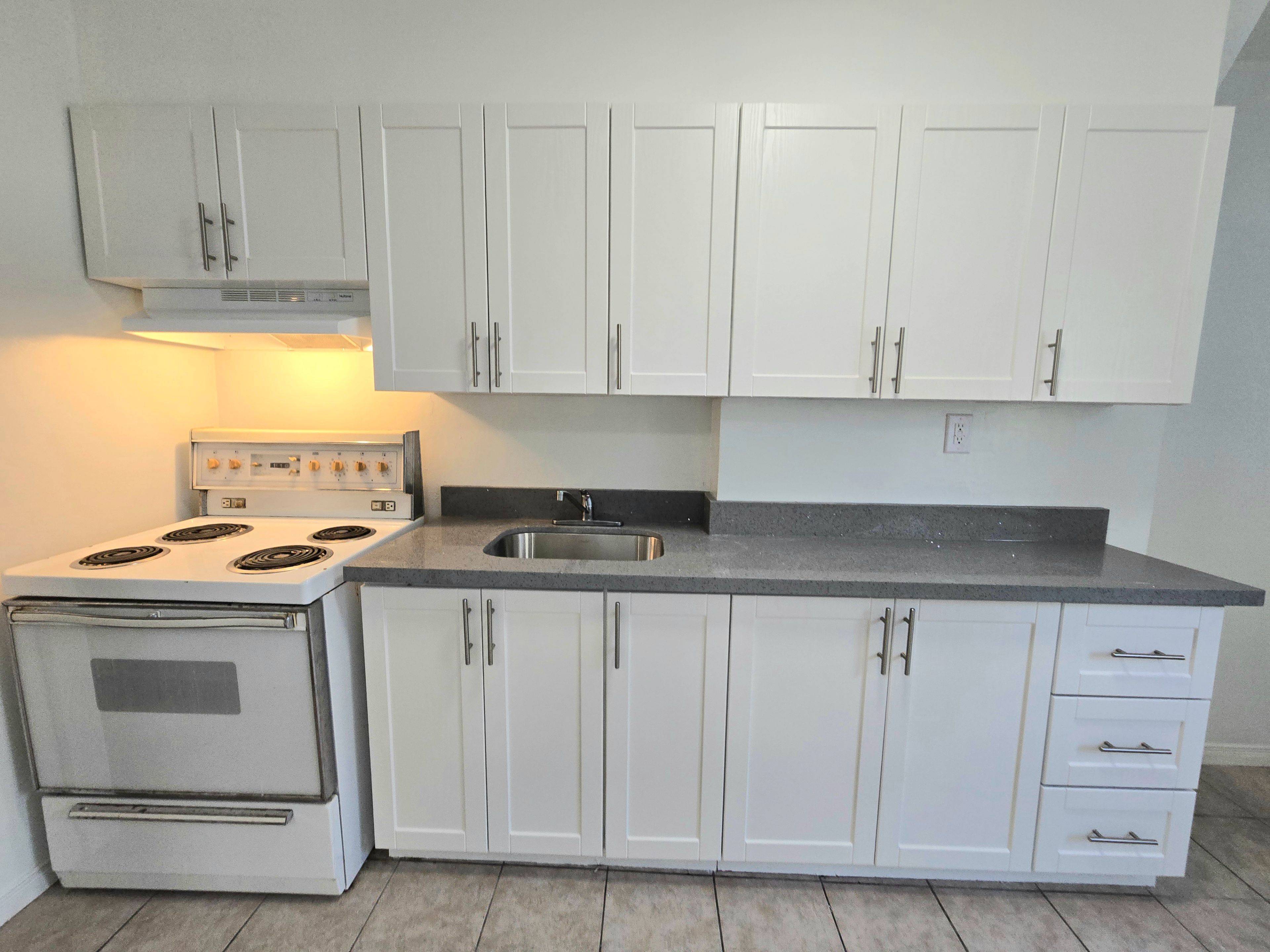 Toronto E03, ON M4C 1V1,344 Glebeholme BLVD #Main
