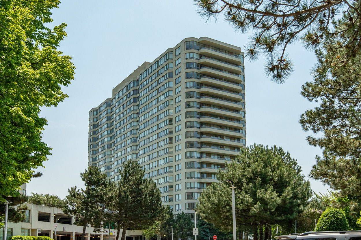1 Greystone Walk DR #385, Toronto E04, ON M1K 5J3