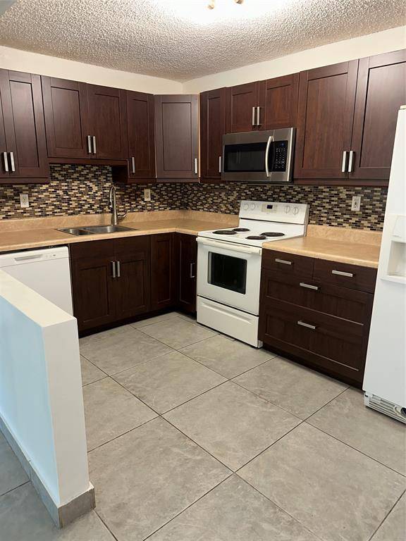 4117 NW 88th Ave #103, Coral Springs, FL 33065