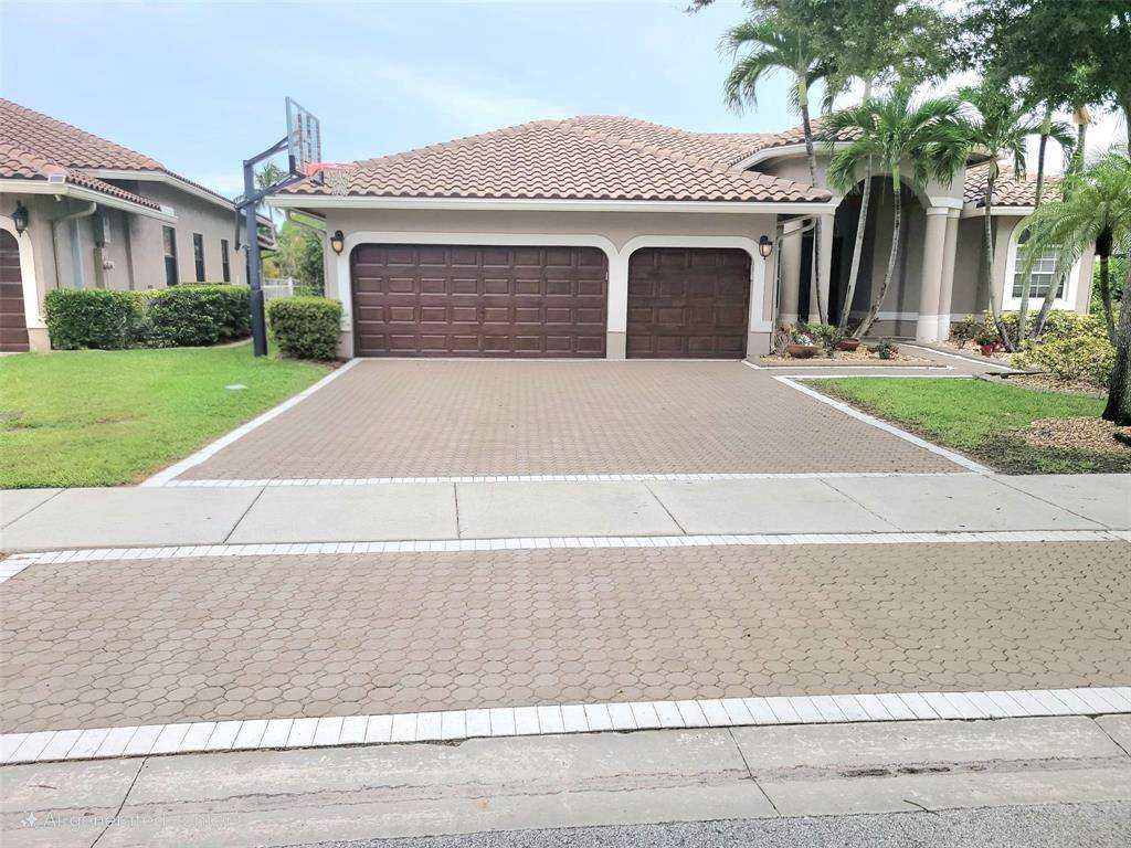 Coral Springs, FL 33076,5039 Kensington Cir