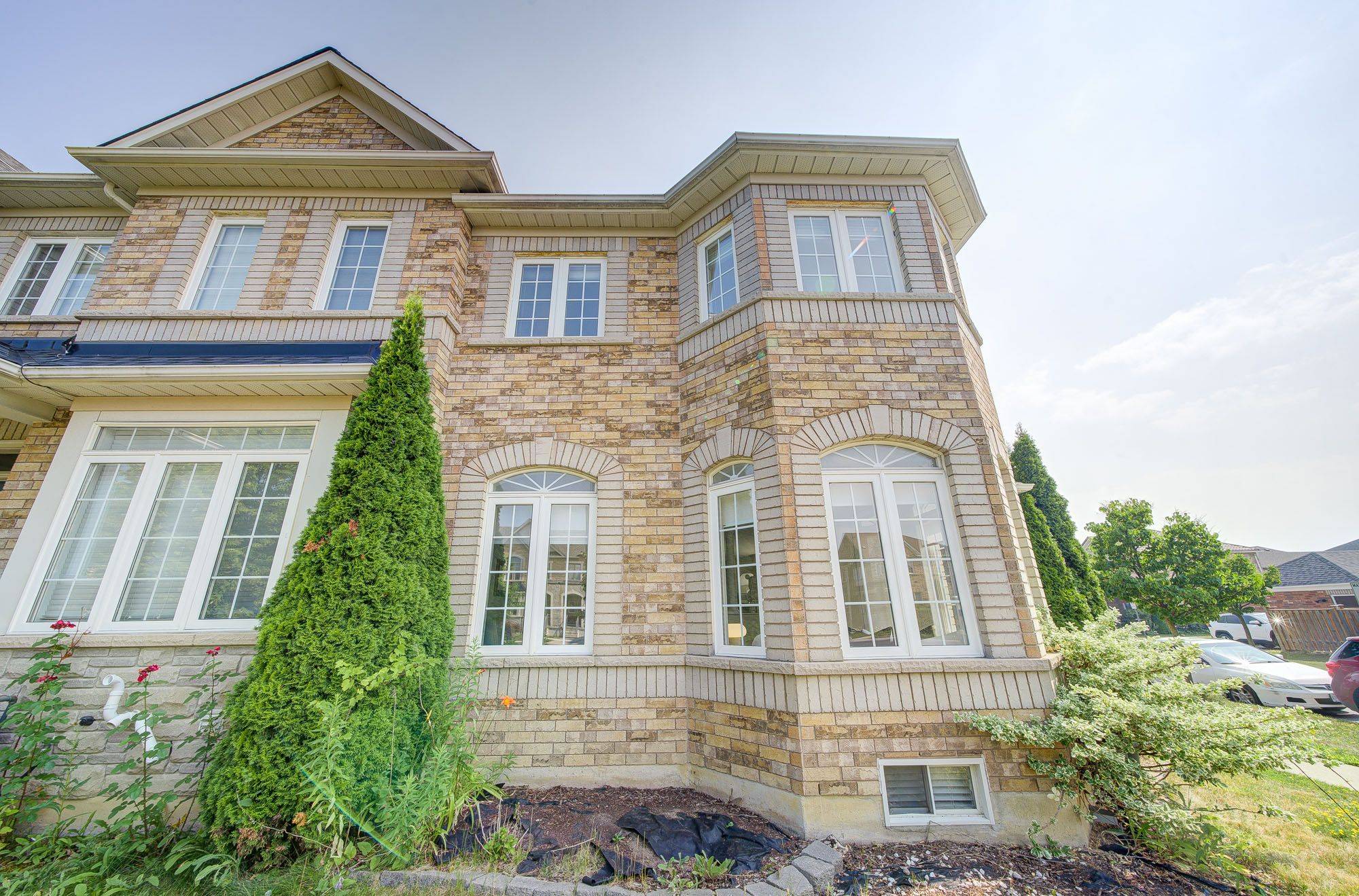 Markham, ON L6E 1J6,2395 Bur Oak AVE