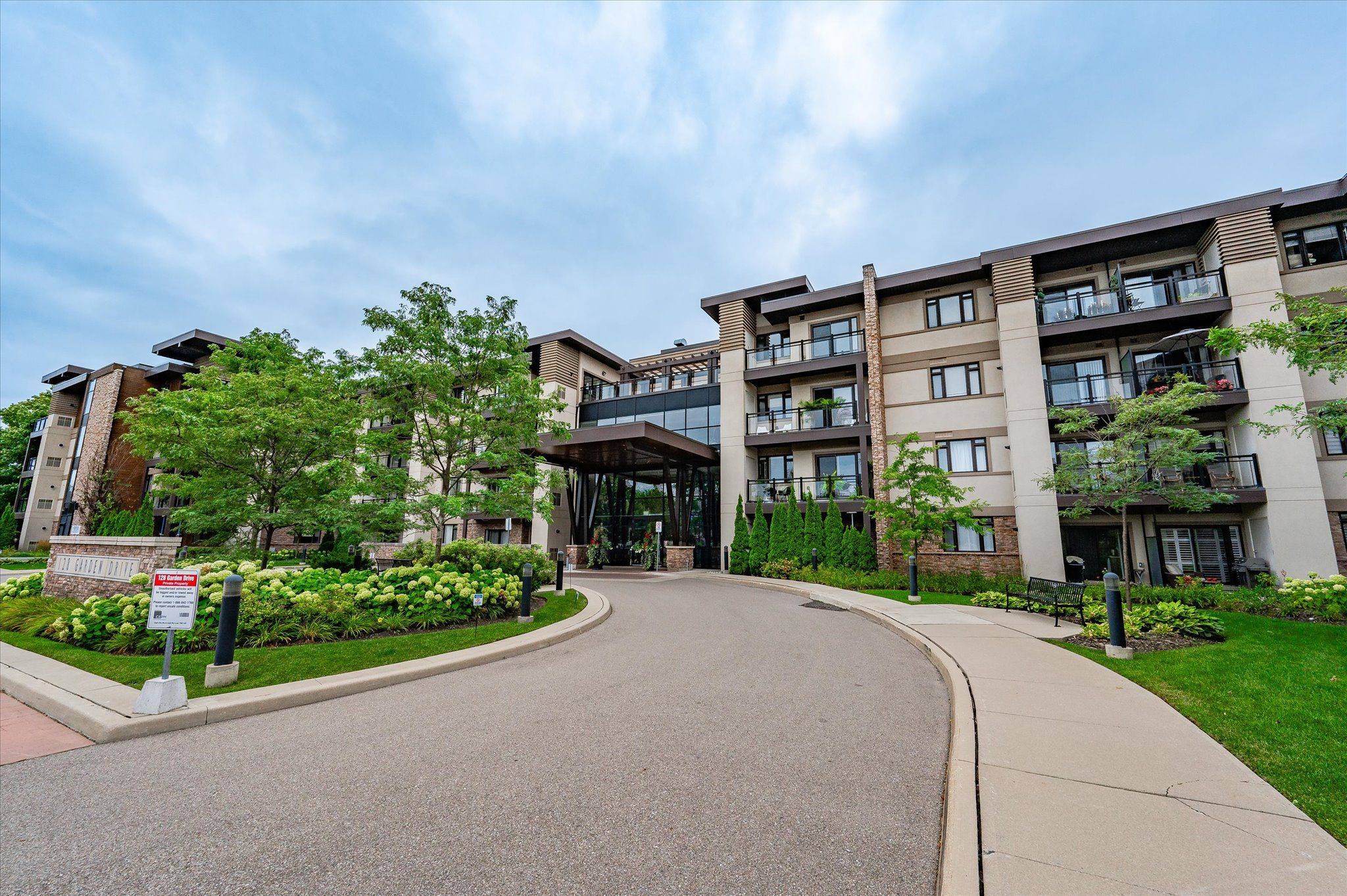 128 Garden DR #119, Oakville, ON L6K 0H7