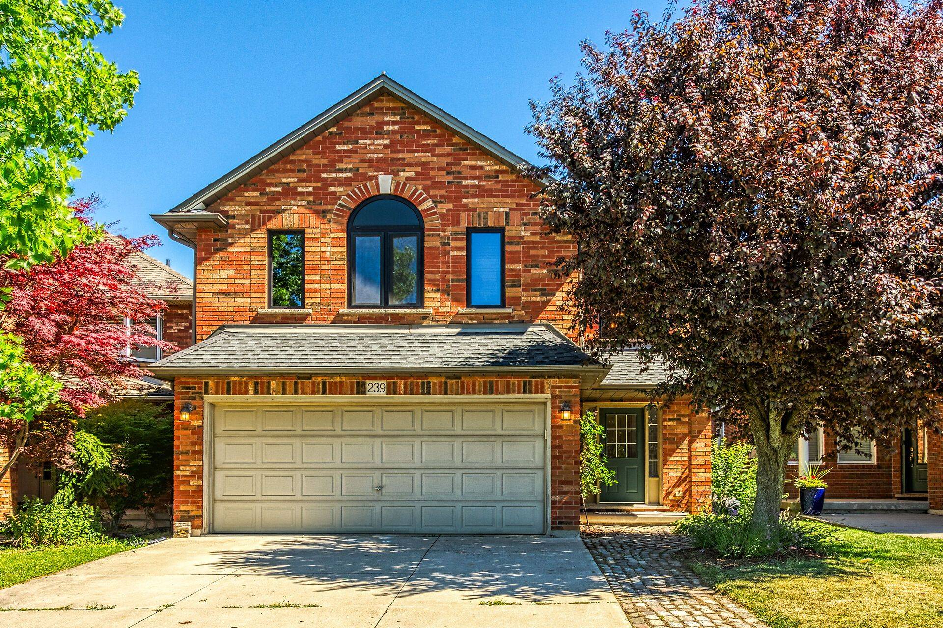 239 HEPBURN CRES, Hamilton, ON L9C 7T3