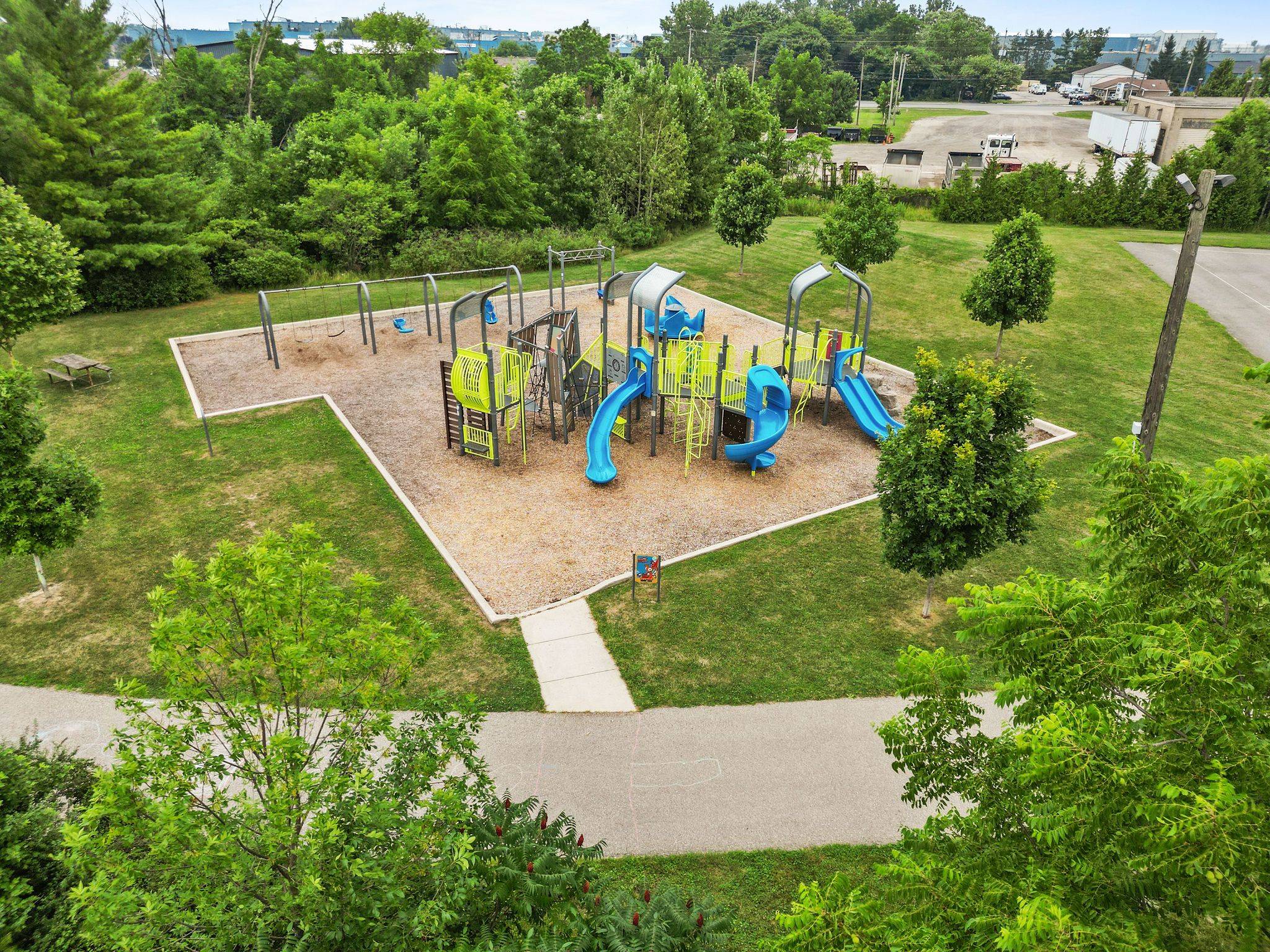 St. Thomas, ON N5R 6C6,7 Sifton DR