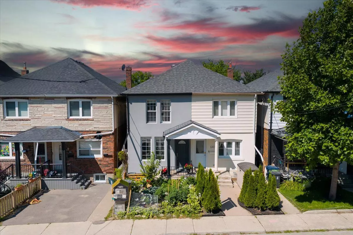 Toronto C03, ON M6C 3V6,638 Winona DR