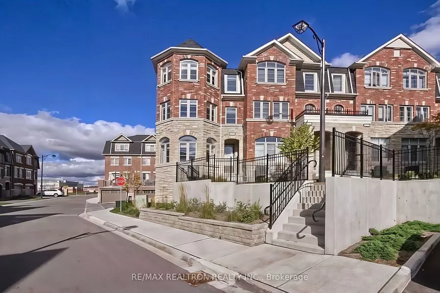 Vaughan, ON L6A 4W4,1331 Major Mackenzie DR #25