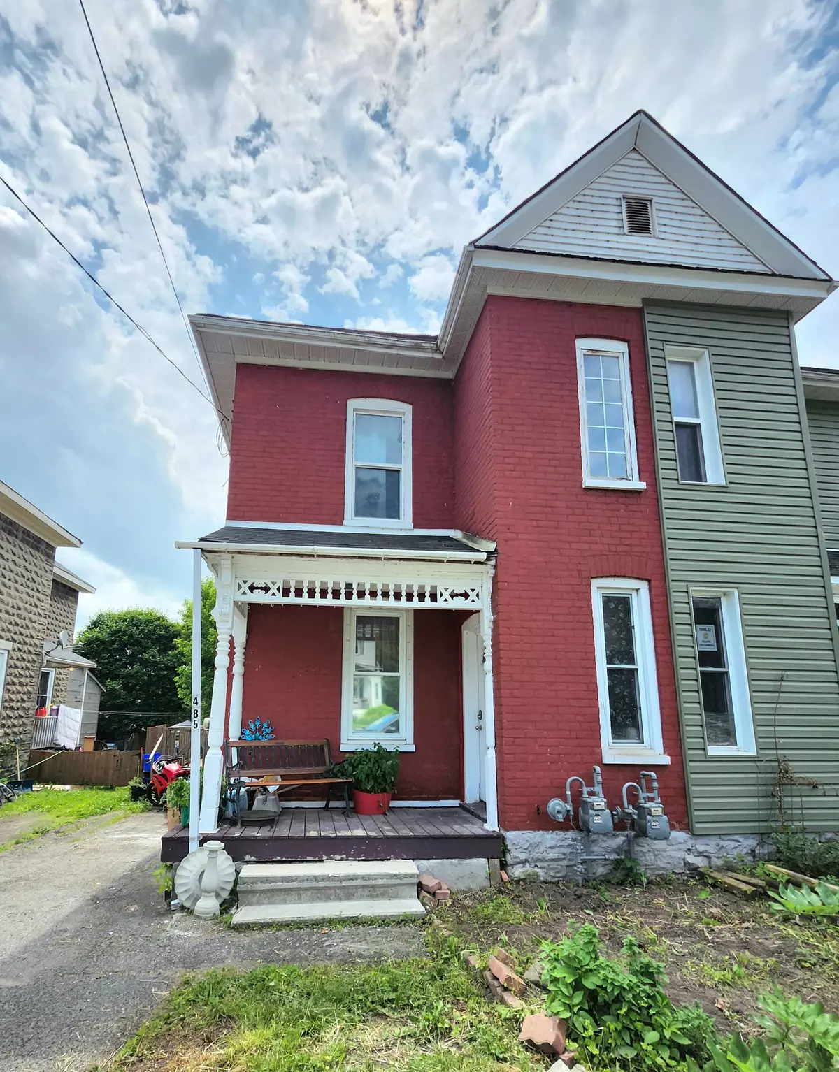 Prescott, ON K0E 1T0,485 Dibble ST W