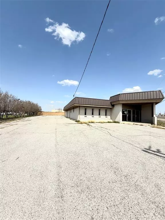North Richland Hills, TX 76180,6717 Boulevard 26