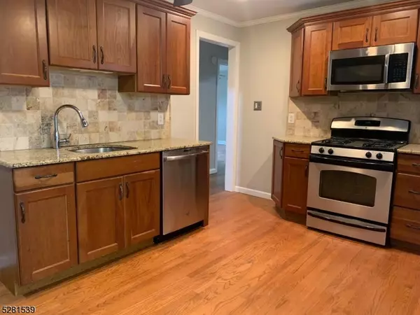 Springfield Twp., NJ 07081,121 Henshaw Ave