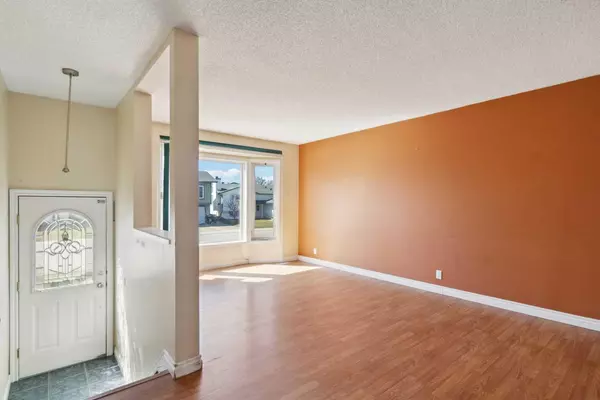 Fort Mcmurray, AB T9K 1P8,176 Fullerton DR