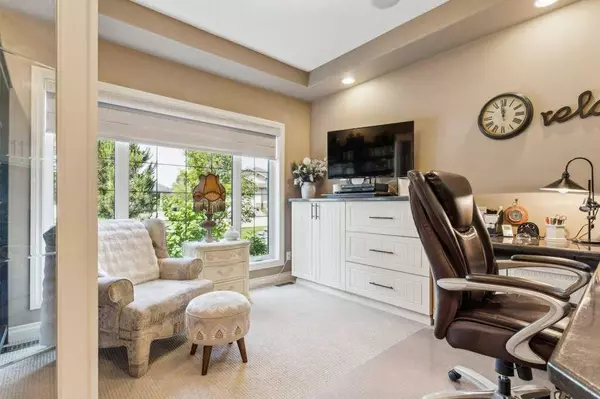 Calgary, AB T3L 0C2,156 Tuscany Ravine HTS NW