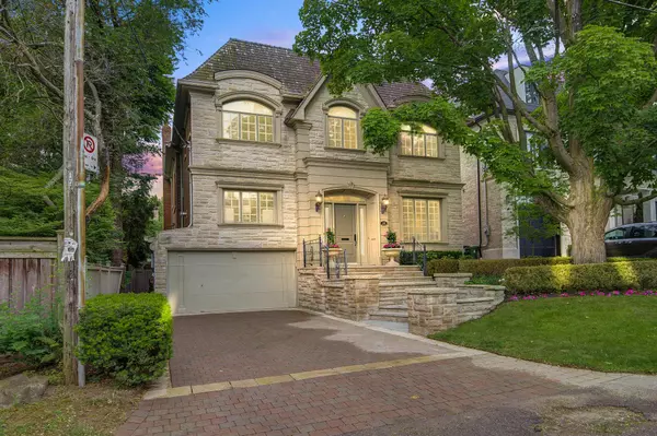 Toronto C12, ON M4N 3M1,17 Blanchard RD