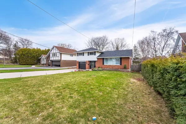 Clarington, ON L1C 2M6,229 Liberty ST N