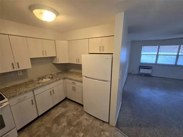 2850 SW 1st St #3, Fort Lauderdale, FL 33312