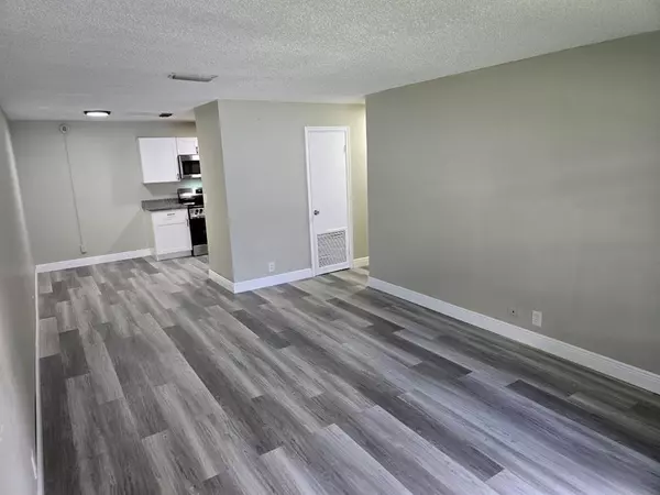 Coral Springs, FL 33065,8601 NW 35th St #9