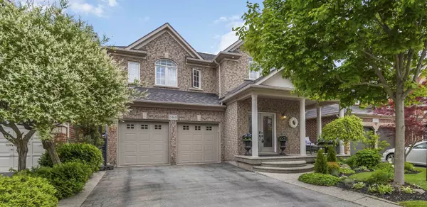 2468 Whitehorn DR, Burlington, ON L7L 7M7