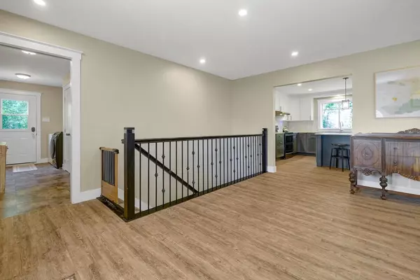 Rideau Lakes, ON K7A 5B8,6 Birch LN