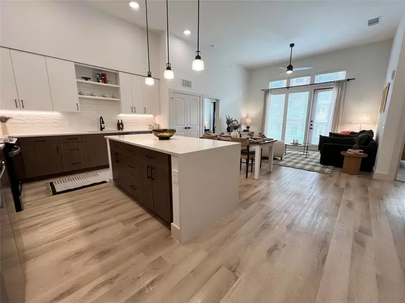 501 E College Street #2426, Lewisville, TX 75057