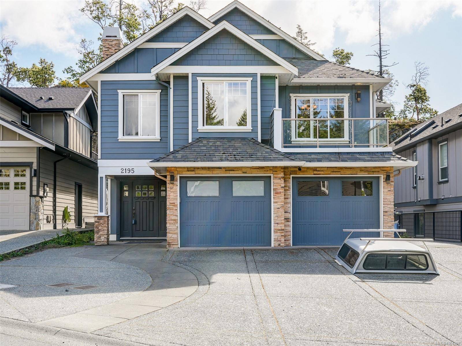 2195 Stone Gate, Langford, BC V9B 0B9