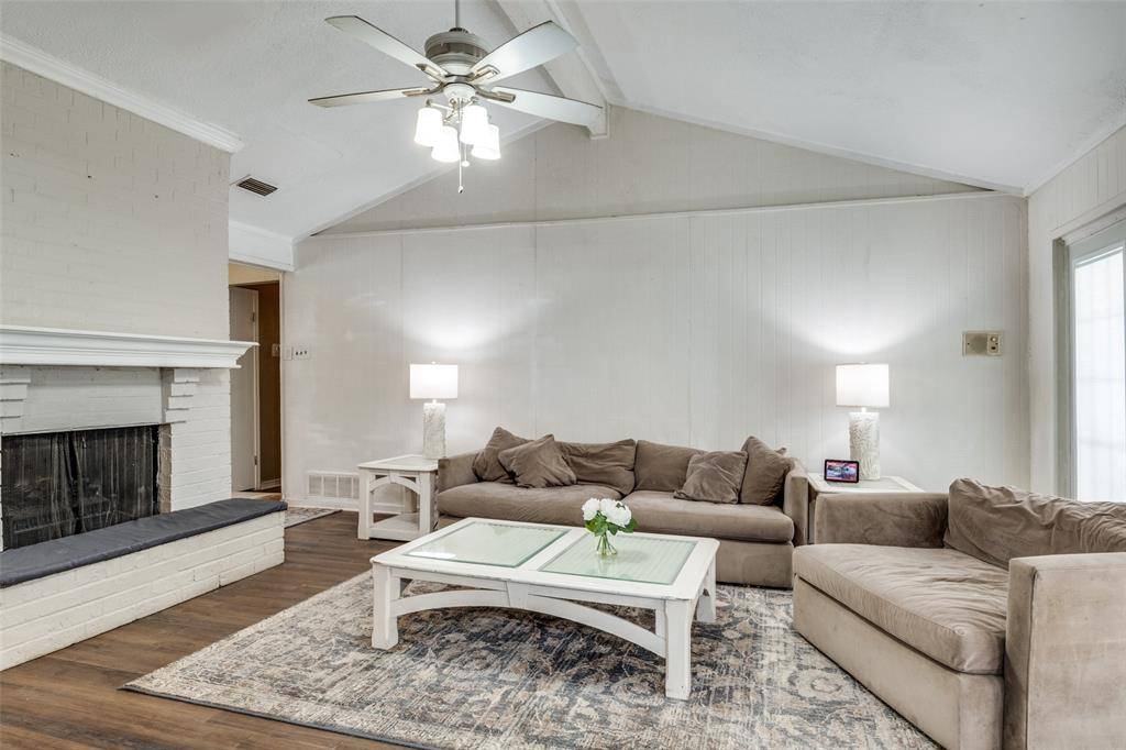 Garland, TX 75043,1310 Briar Hollow Lane
