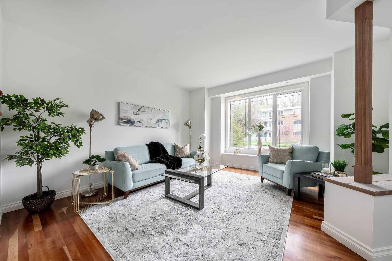 Calgary, AB T2N 1C5,1709 8 AVE NW