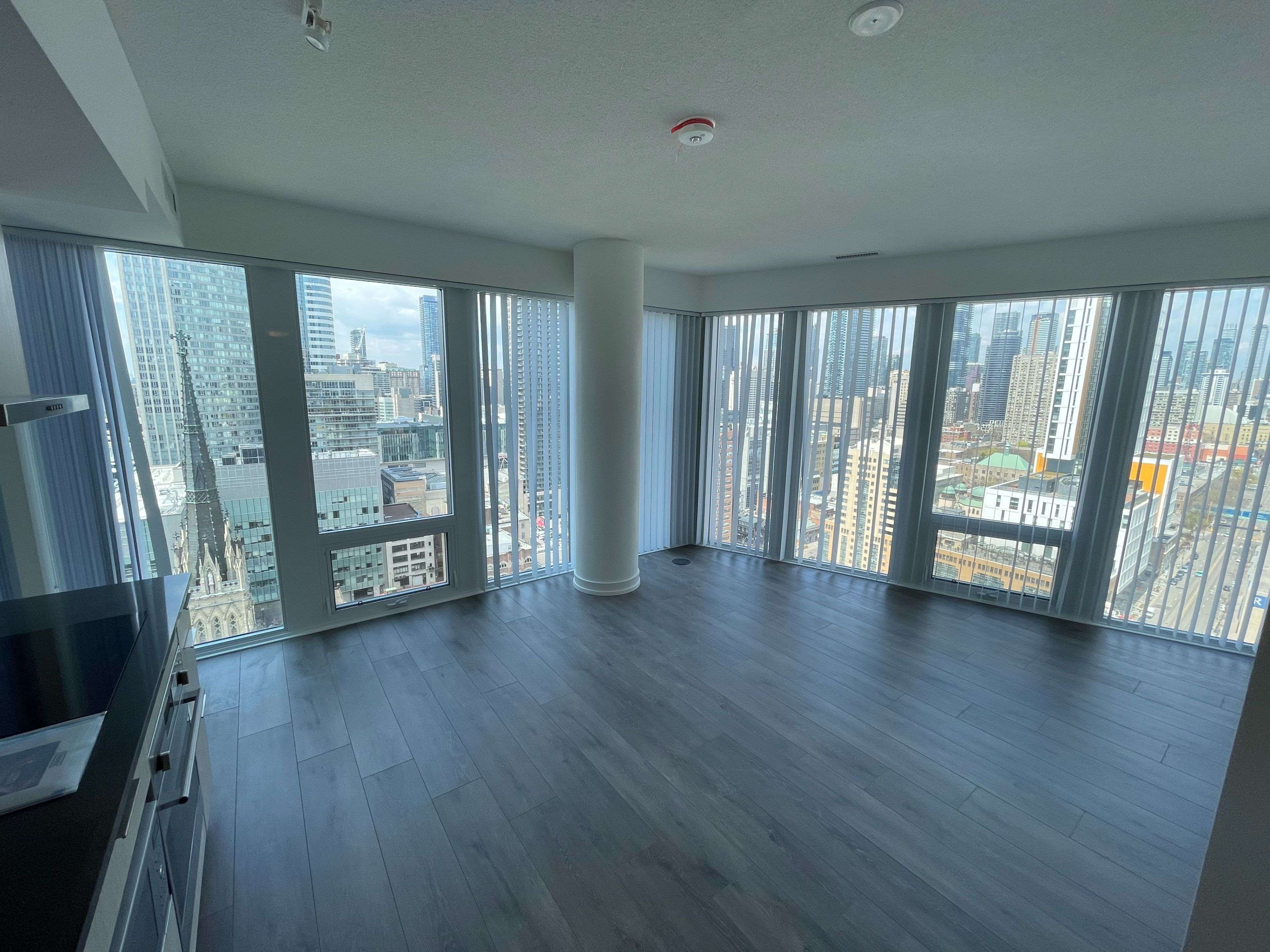 Toronto C08, ON M5B 0B7,60 Shuter ST #2808