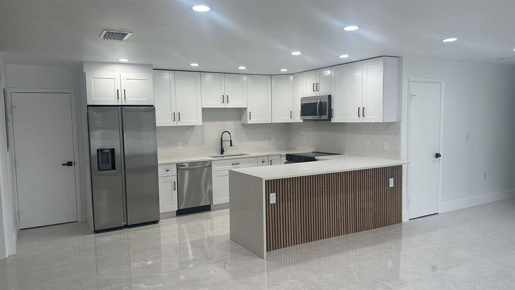 Dania Beach, FL 33314,4101 SW 48th Ct