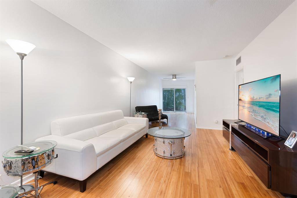 Lauderdale By The Sea, FL 33062,1967 S Ocean Blvd #104