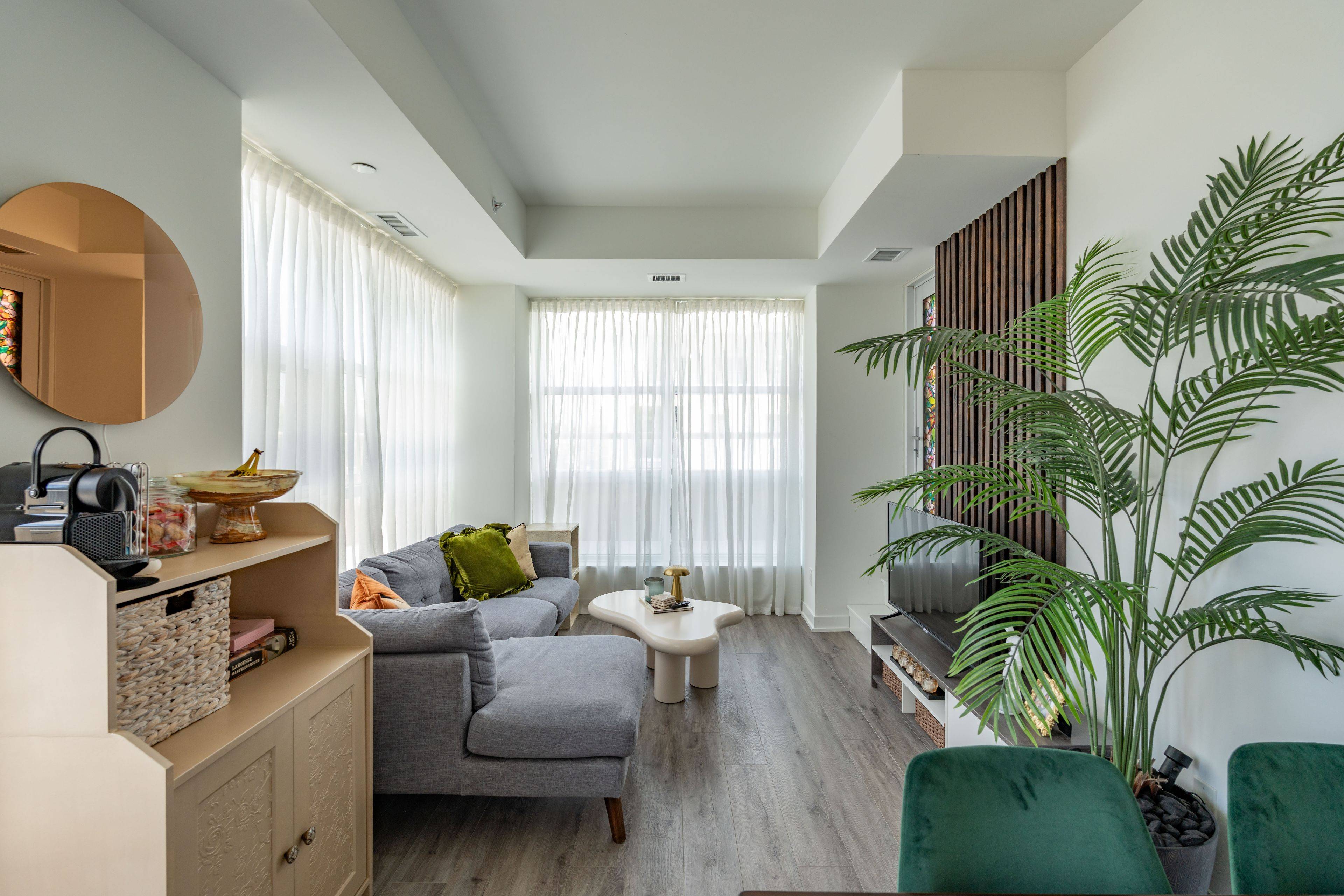 Toronto W03, ON M6N 1J6,1787 St Clair AVE W #521