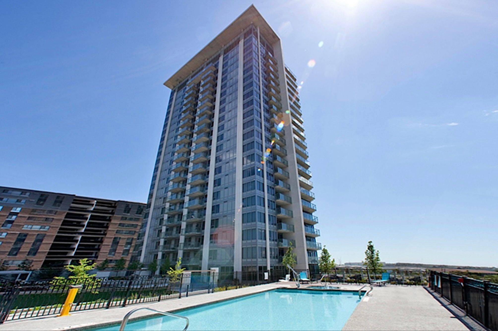 188 Clark BLVD #2101, Brampton, ON L6T 0J2