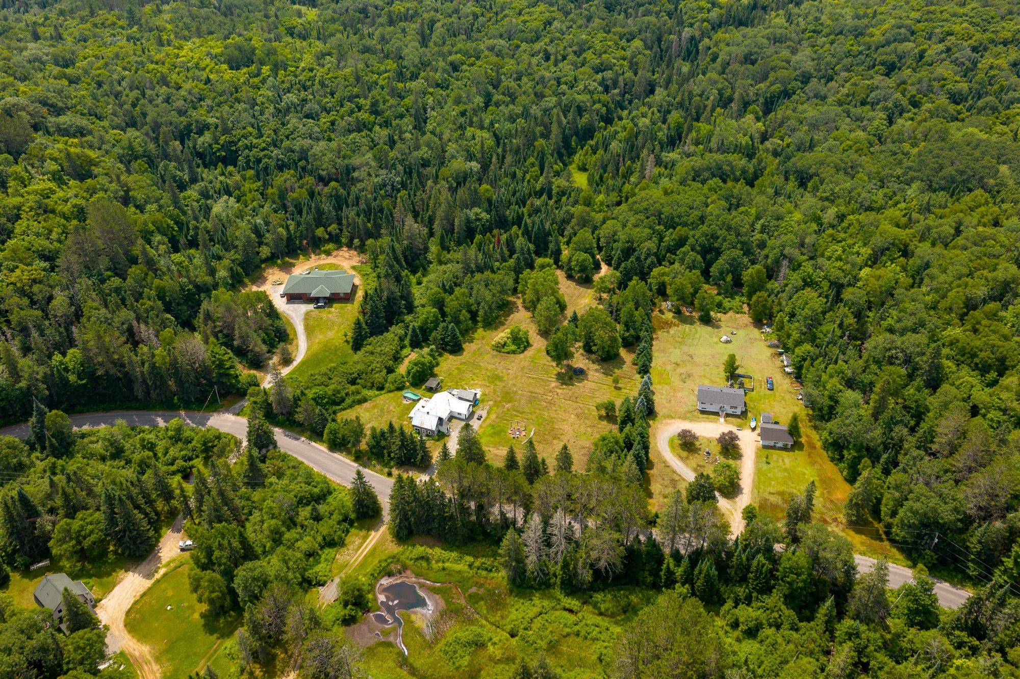 Huntsville, ON P1H 2J4,1516 Williamsport RD