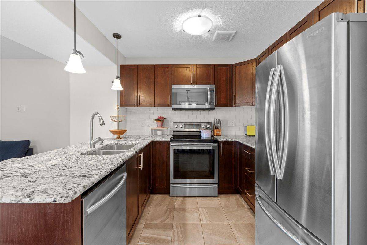 Quinte West, ON K8V 0E9,56 Cortland CRES