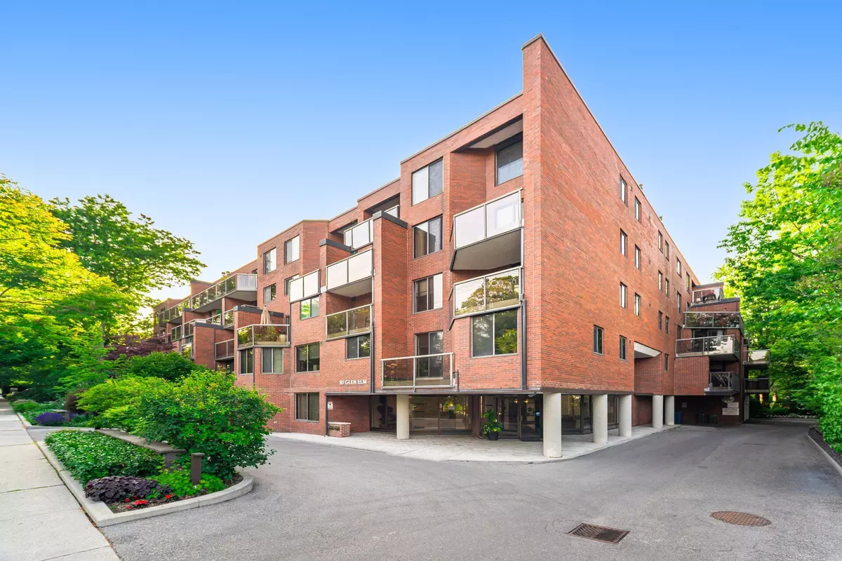 Toronto C09, ON M4T 1T7,30 Glen Elm AVE E #109/209