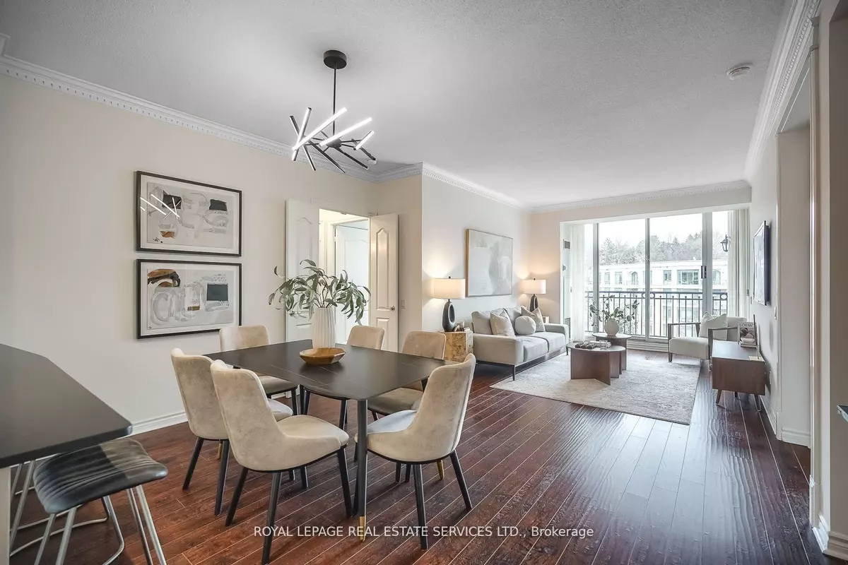 Toronto C12, ON M2P 2G6,18 William Carson CRES #811