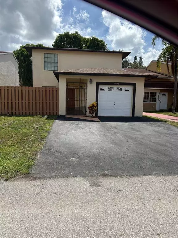 Miami, FL 33196,10718 SW 148th Ct