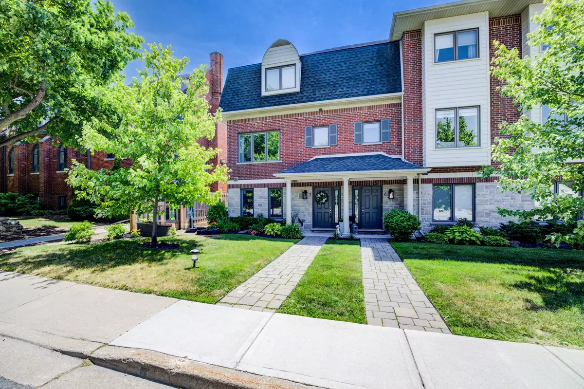 Hamilton, ON L0R 2H0,44 Flamboro ST #7