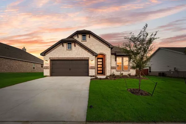 1412 Cedar Trail, Azle, TX 76020